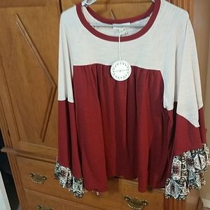 Boutique top new size xl could fit 2 xl also